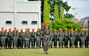 Batalyon 462 dan DenHanud 475 Kopasgat Gelar Upacara Militer Peringati HUT ke 77 Tahun 2024 Pasukan Baret Jingga