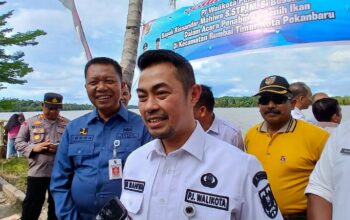 Pj Wali Kota Pekanbaru Dorong Pengembangan Potensi Wisata di Danau Buatan