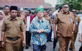 Plt Kadisdik Provinsi Riau Ucapkan Terimakasih juga Titipkan Harapan Kepada Wakil Menteri Pendidikan Dasar dan Menengah Atip Latipulhayat