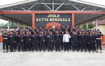 Dansat Brimob Polda Riau Kunjungi Batalyon B Pelopor, Tekankan Disiplin dan Ketahanan Pangan