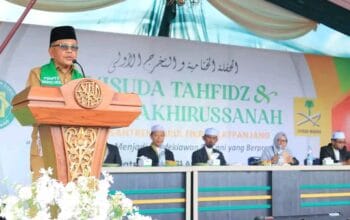 Bersama UAS, Bupati Asmar Hadiri Wisuda Tahfidz dan Naflah Akhirussanah Ponpes Darul Fikri