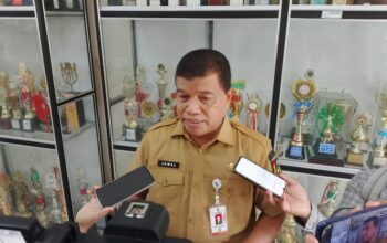 Skandal Dana BOS: Nasib Guru Honorer Dipermainkan, Kadisdik Harus Bertanggung Jawab!