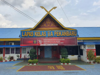 Skandal Peredaran Narkoba di Lapas Pekanbaru, SATU GARIS Tuntut Kalapas Dicopot! Skandal Peredaran Narkoba di Lapas Pekanbaru, SATU GARIS Tuntut Kalapas Dicopot!