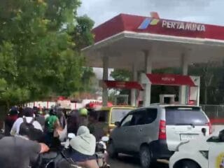 Krisis BBM di Bengkalis Kian Parah, Antrean Mengular dan Aktivitas Warga Lumpuh