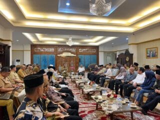 Menguak Tabir Polemik Aryaduta di Balik Silaturahmi Dadakan Para Mantan Gubernur Riau