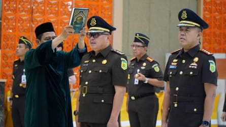 Kajati Riau Lantik Asintel dan Kajari Rokan Hilir, Tekankan Integritas dan Profesionalisme