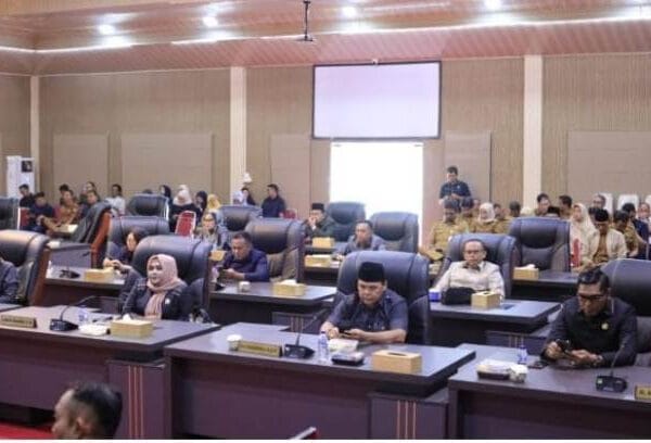 Seluruh Fraksi DPRD Meranti Sampaikan Pandangan Umum terhadap Ranperda APBD 2026