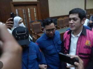 Kasus Korupsi Pertamina Rp285 Triliun, Anak Rizal Chalid dan 8 Terdakwa Divonis Hanya 9–15 Tahun Penjara