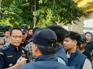 Dugaan Tangkap Lepas Penyelundupan I-Phone Mencuat, Awak Media Diblokir Penyidik Bea Cukai Pekanbaru