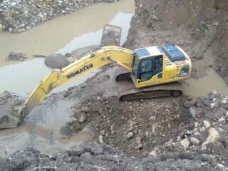 Tambang Diduga Ilegal di Aliran Sungai Singingi Kuansing Rusak Kawasan HPT