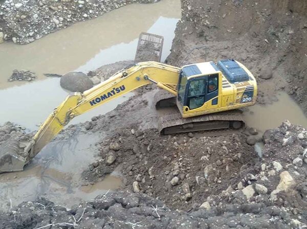 Tambang Diduga Ilegal di Aliran Sungai Singingi Kuansing Rusak Kawasan HPT