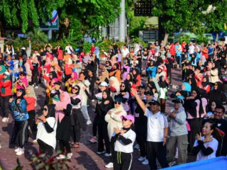Bupati Kasmarni Berbaur Bersama Masyarakat, Senam dan Cek Kesehatan Meriahkan Hari Jadi ke-514 Bengkalis