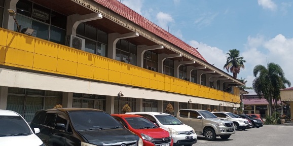 Heboh, Tim Pidsus Kejati Riau Geledah Kantor Disdik, Dugaan Korupsi Smart Board Memanas