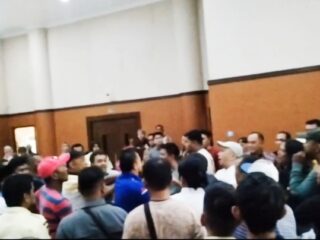 SATU GARIS Prihatin Atas Bentrokan di Gedung DPRD Riau: Gedung Rakyat Jangan Berubah Menjadi Arena Tinju