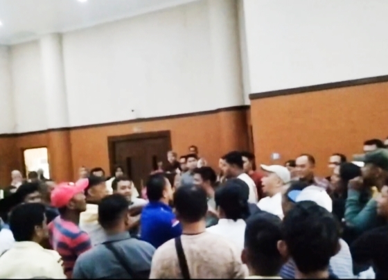 SATU GARIS Prihatin Atas Bentrokan di Gedung DPRD Riau: Gedung Rakyat Jangan Berubah Menjadi Arena Tinju