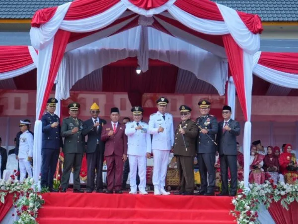 Bupati Asmar Tekankan Kemerdekaan Harus Dirasakan hingga Pulau-Pulau di Meranti