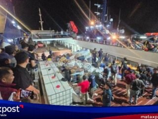 Dahsyat! Kapal Pengangkut Sabu Cair 2,6 Ton Ditangkap di Perairan Karimun