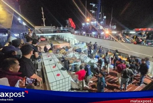Dahsyat! Kapal Pengangkut Sabu Cair 2,6 Ton Ditangkap di Perairan Karimun