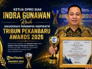 Ketua DPRD Siak Indra Gunawan Raih Anugerah Pemimpin Inspiratif Tribun Pekanbaru Awards 2026