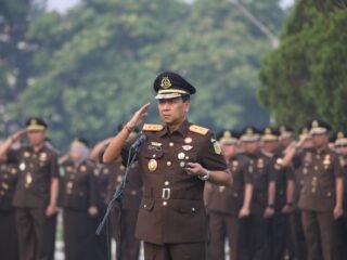 Jelang HUT ke-81 Kejaksaan RI, Kejati Riau Gelar Ziarah ke Makam Pahlawan