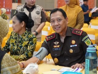Sambut HUT ke-81 Kejaksaan, Kejati Riau Gelar Anjangsana dan Donor Darah