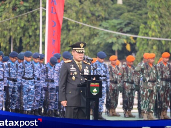 Jelang HUT Ke-81 TNI, Pangdam XIX/Tuanku Tambusai Pimpin Ziarah Nasional di TMP Kusuma Dharma