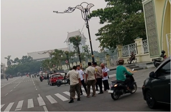 Ancam Keselamatan dan Dugaan Jual Listrik Tanpa Izin, Publik Desak PLN dan Polisi Usut Pengelola hingga Tuntas